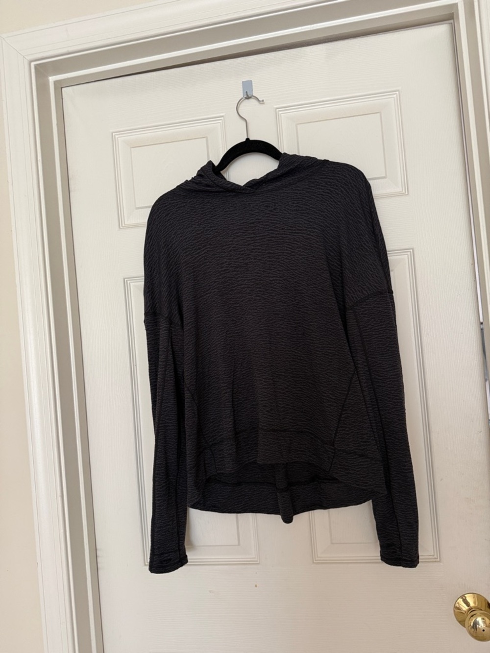 Lululemon Lightweight Textured Hooded Pullover - Black striped